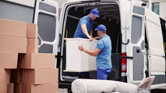 depositphotos_662309836-stock-photo-house-mover-furniture-delivery-service depositphotos_662309836-stock-photo-house-mover-furniture-delivery-service